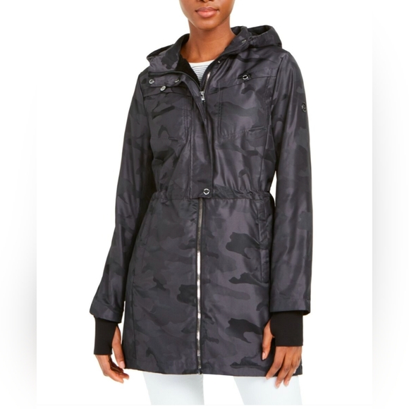 Women's Black Camouflage Jacket - Picture 1 of 4